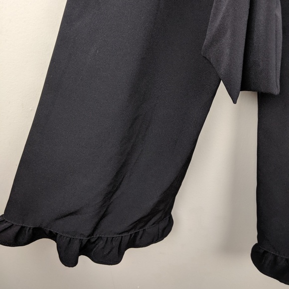 Clover and Sloane | Black Cropped Jumpsuit - H9 - Picture 5 of 7